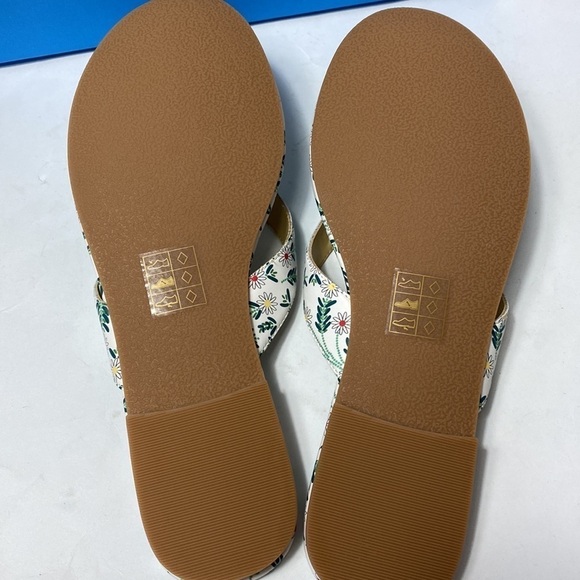 Jack Rogers white floral Rowan flip flop NIB - Picture 6 of 8